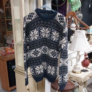 Etchings Men's Navy and White Holiday Patterned Sweater